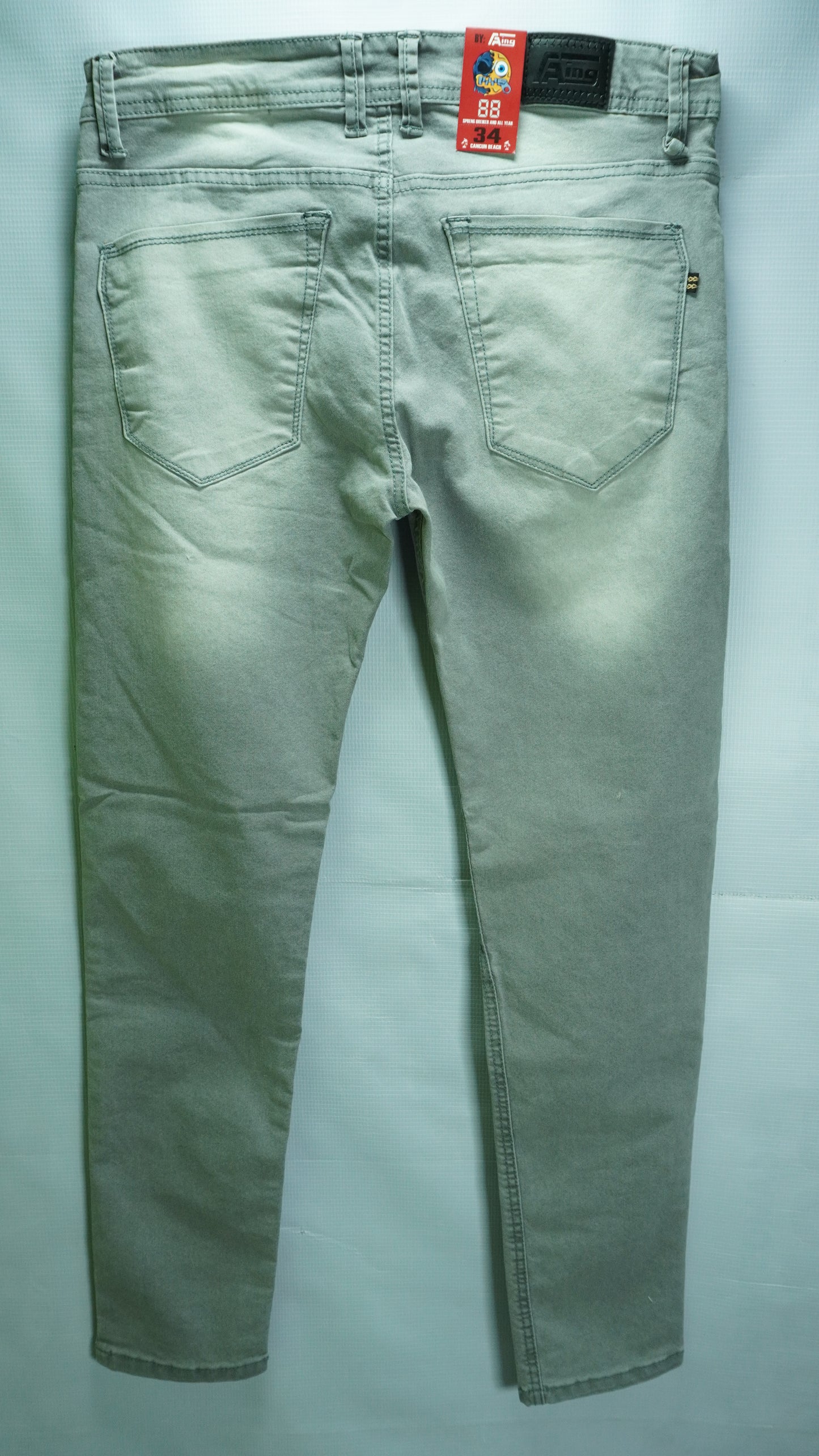 Pantalon de mezclilla gris claro